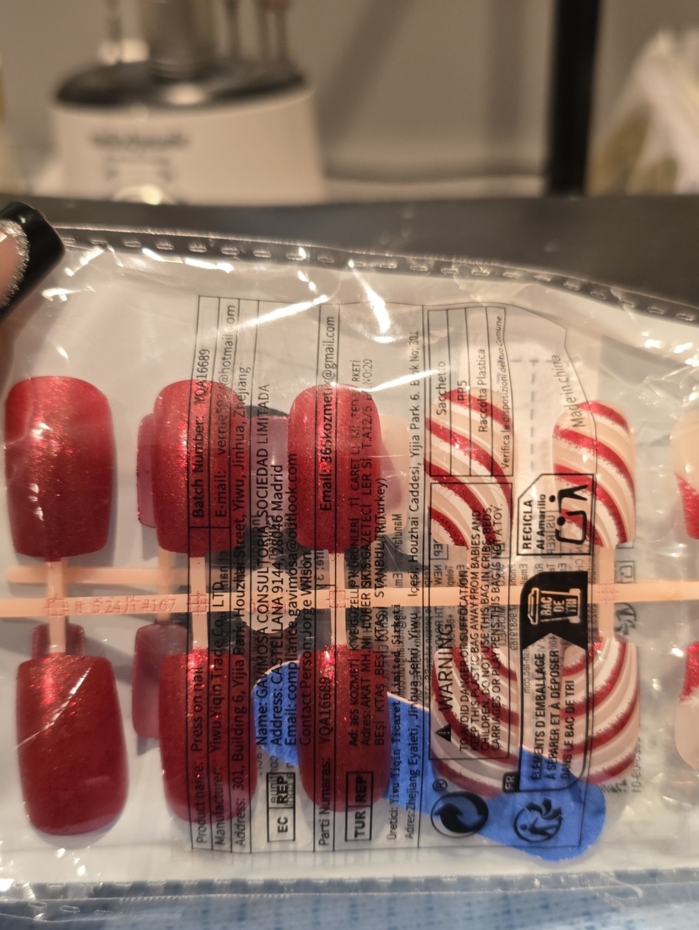Festive Red & White Candy Cane Fake Nails - Home Party Supplies